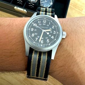 Hamilton KHAKI FIELD
MECHANICAL